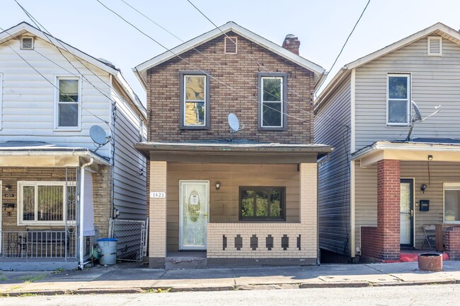 Building Photo - 1423 Ridge Ave Unit 1 Rental