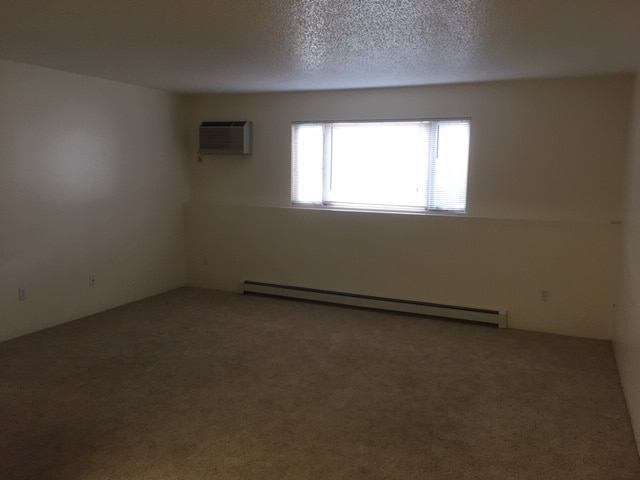 Photo - 1608 Palm Ct Unit 1