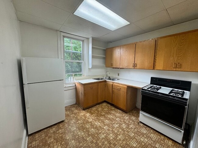 Photo - 5526 Howe St Apartment Unit 3rd Floor