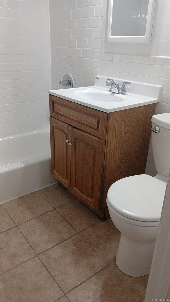 Photo - 120-21-101 101st Ave