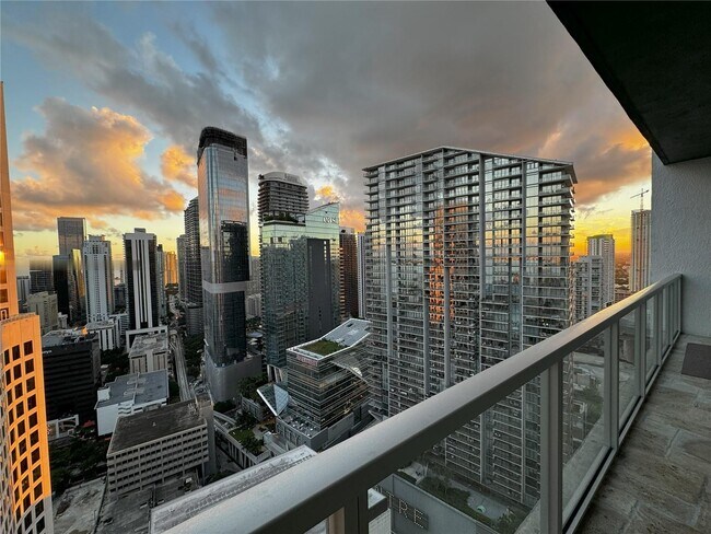 Photo - 55 SE 6th St Unidad 4106