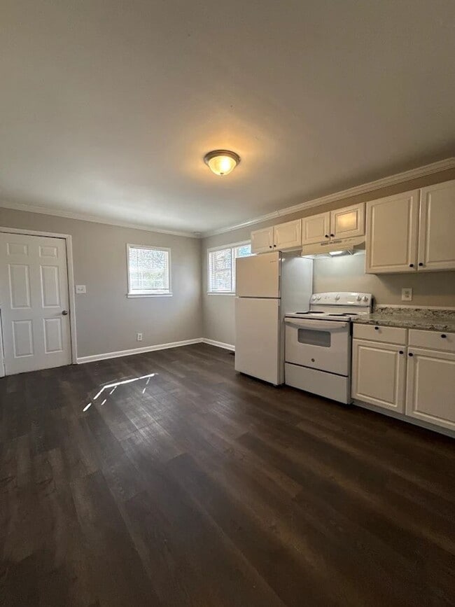 Photo - 4 Bed 2 Bath in Atlanta!