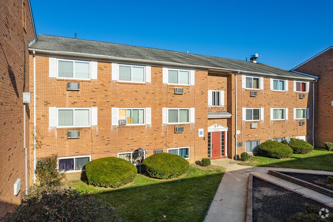 Midway Park Apartments