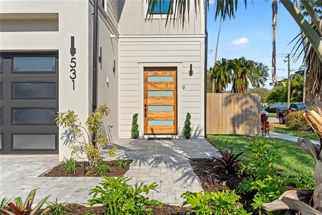 Photo - 531 Danube Ave