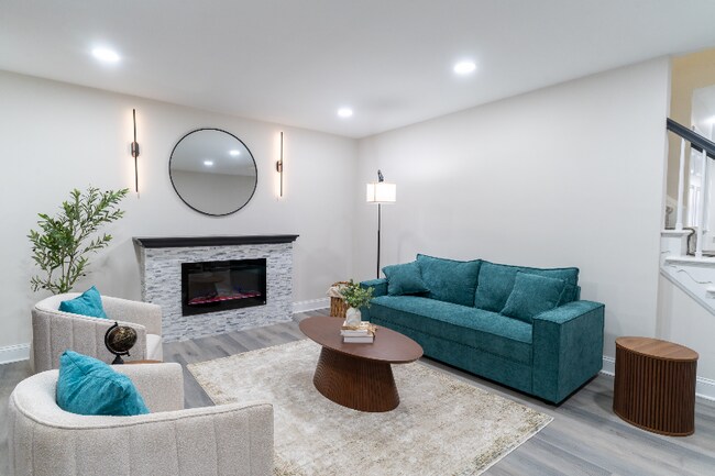 Photo - 1663 Winford Rd