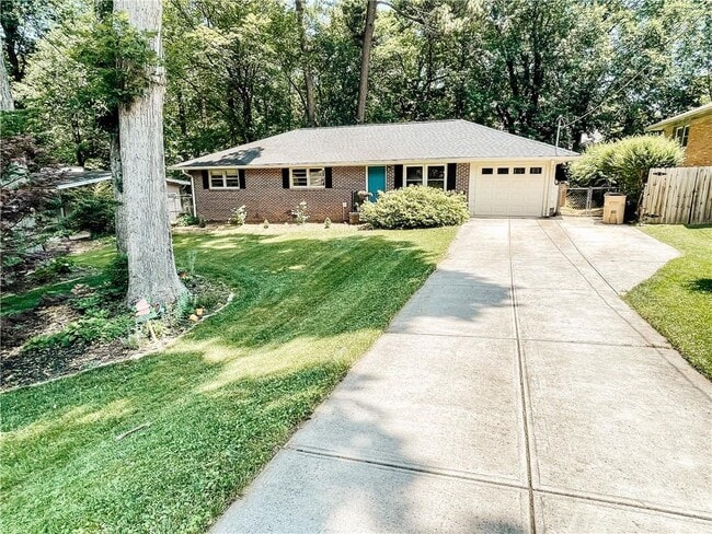 Building Photo - 116 Indian Trail