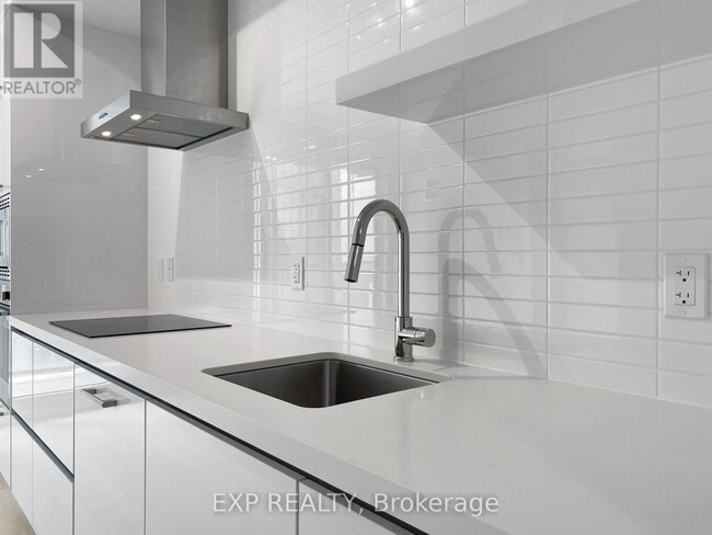Photo - 2221 Yonge St Unit 1906