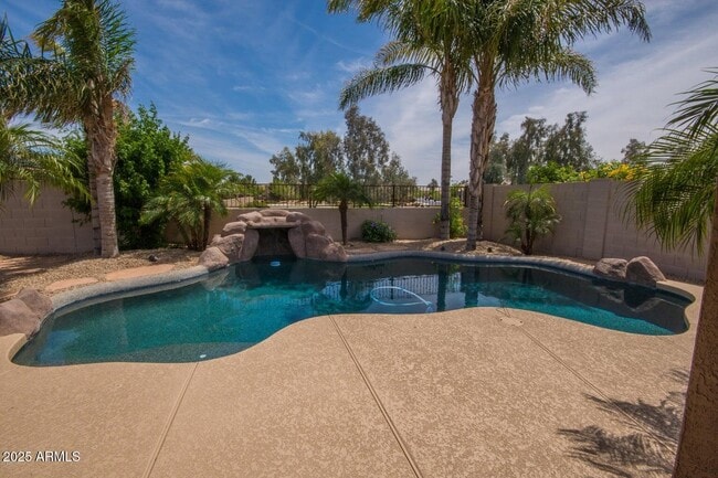 Photo - 16013 N 174th Ave