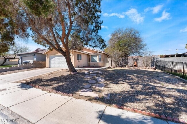 Building Photo - 509 Sheffield Dr Rental