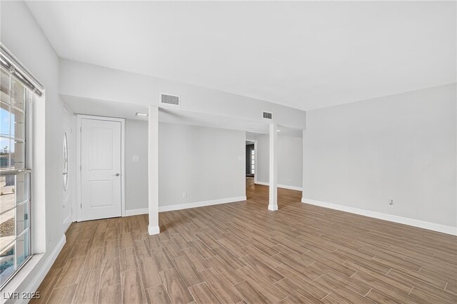 Building Photo - 3616 Chevy Chase Ave Rental