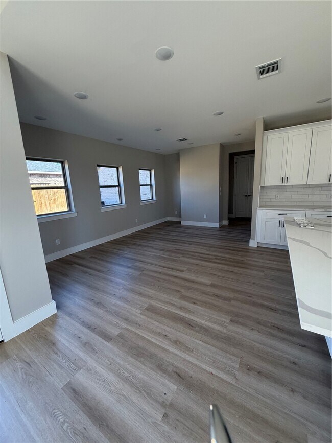 Photo - 2614 Martinas Ct