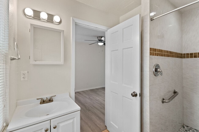 Photo - 910 Jones St Unit C