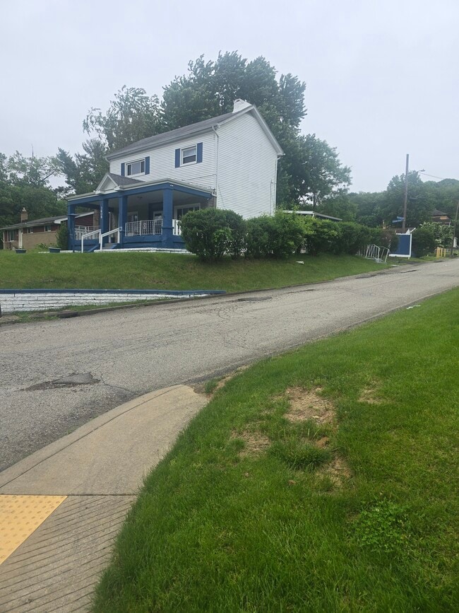 Photo - 3609 Chartiers Ave