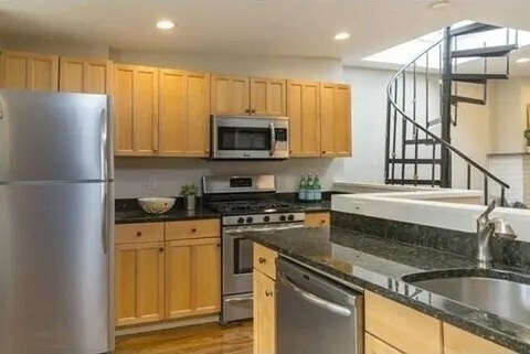 Photo - 24 Lawrence St