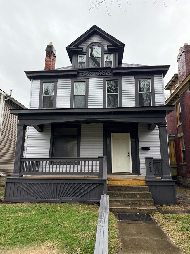 Photo - 551 Wilson Ave