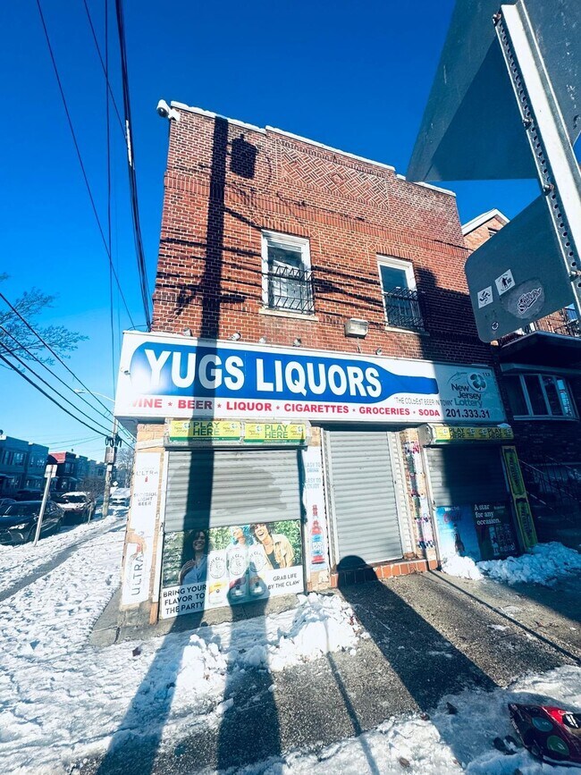 Photo - 113 Mallory Ave Unidad B