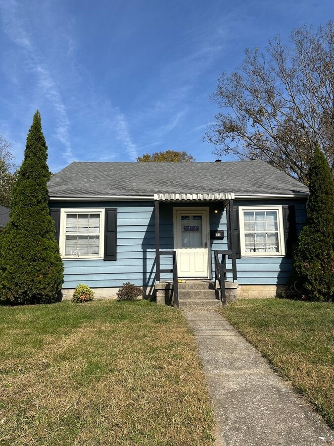 Photo - PRE- LEASING for 26-27