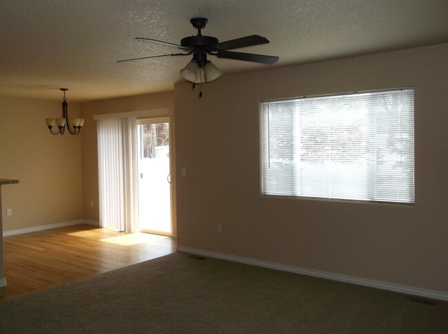 Photo - 3 BEDROOM, 2.5 BATH, 2 CAR ATTACHED GARAGE TOWNHOUSE