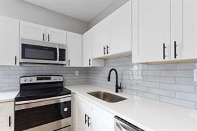Photo - CLAR2406 Unit A
