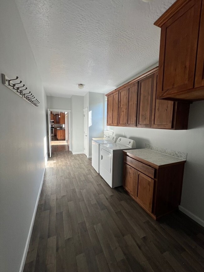 Photo - Beautiful Hilltop Country Home with Stunning Views