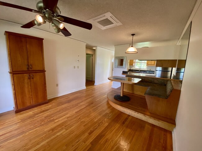 Photo - 160 Keonekai Rd