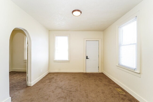 3460 Erin Ave