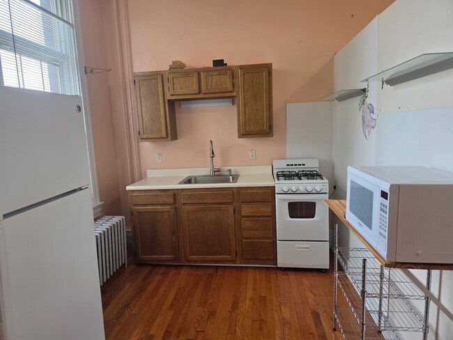 Photo - 140 S Fairmount St