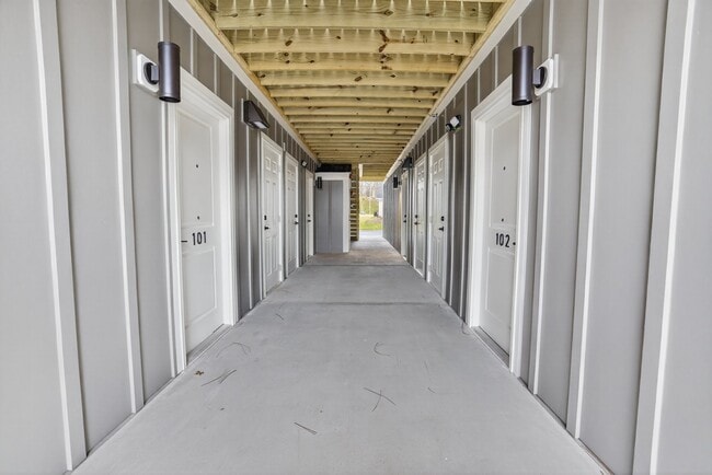 Photo - 7055 Hanesbrook Cir Unit 203