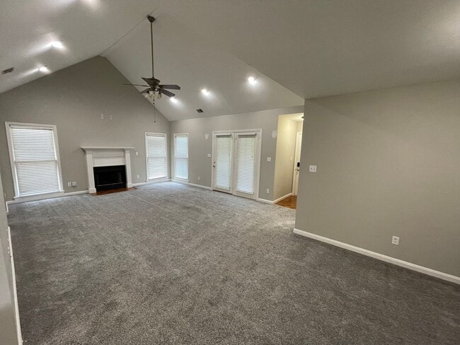 Photo - Pet Friendly Condo For Rent In Shelbyville