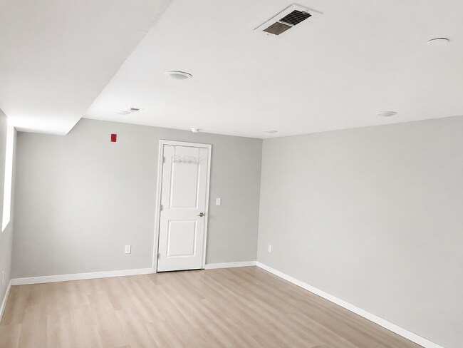 Photo - 1540 W Tioga St