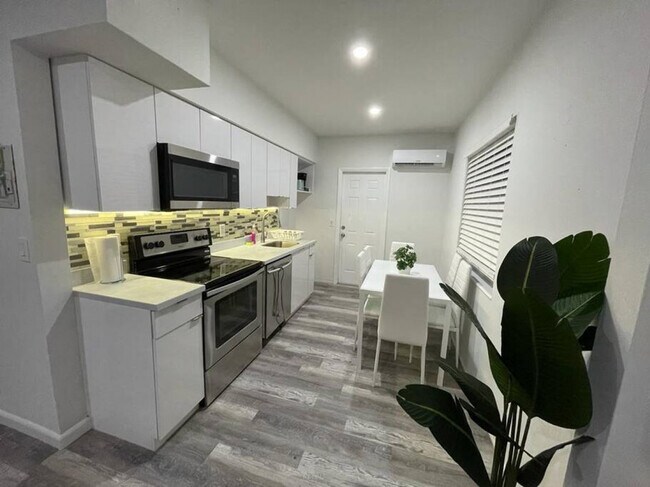 1111 SW 37th Ave Unidad SI ID1056531P