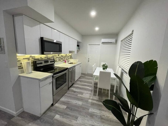 Photo - 1111 SW 37th Ave Unidad ID1056531P