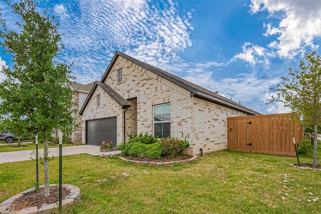 Photo - 200 Catalina Cove Dr