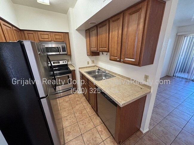 Photo - Beautiful 2 Bedroom, 2 Bath Condo for Rent... Unit 320