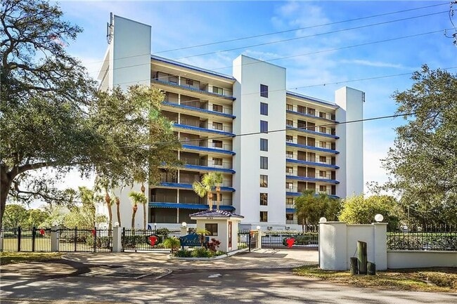 Photo - 2780 N Riverside Dr Unit 402