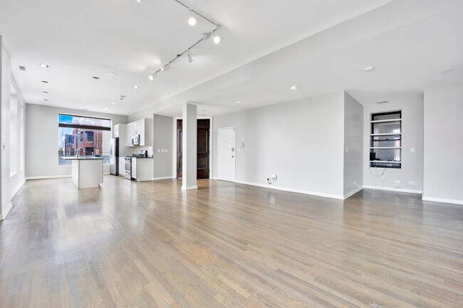 Photo - 430 N Noble St