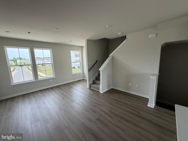 Building Photo - 368 Mingo Way