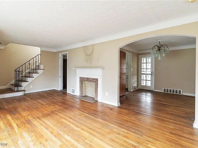 Photo - 16918 Glendale Ave