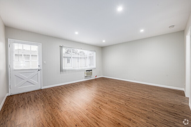 Studio - 450SF - Living Room