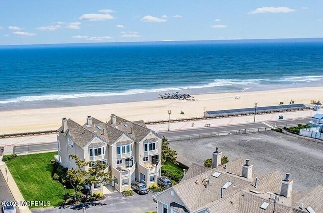 Building Photo - 152 Ocean Blvd N Rental