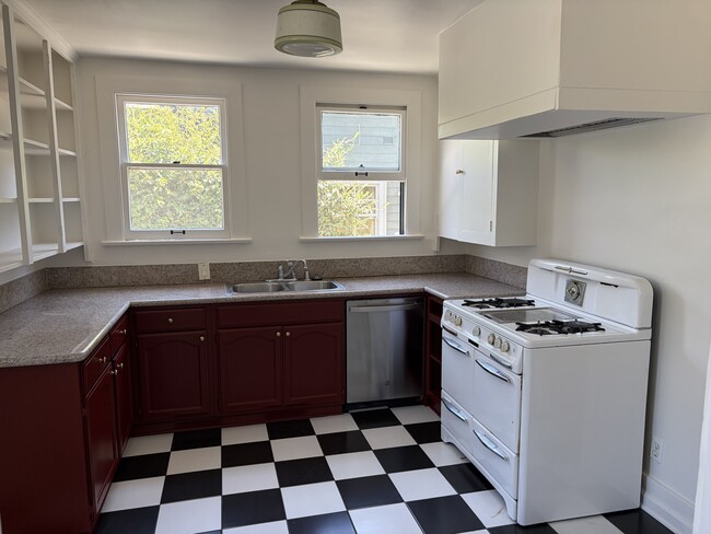 Photo - 2339 W 21st St Unit 1