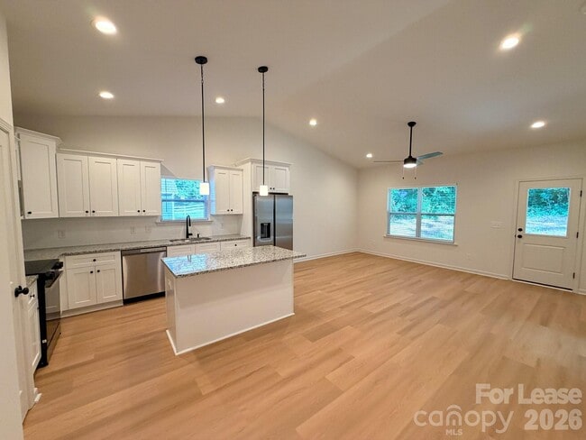 Photo - 1500 Hollyleaf Ave