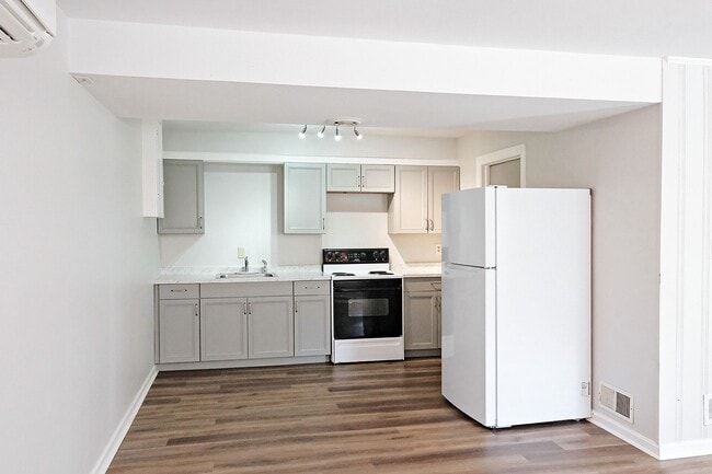 Photo - Pet-Friendly Fry's Spring Basement Apartment Unit Center Ave 1640 #B