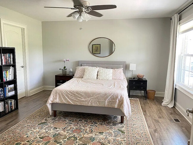 Photo - 248 Bluegrass Dr