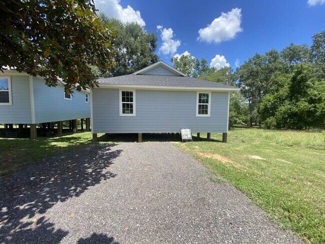 Photo - 283 Wood Fern Dr