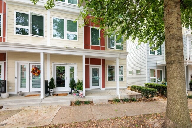 Building Photo - 1206 Porter St Unit A