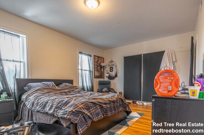 Photo - 10 Barker St Unit 2
