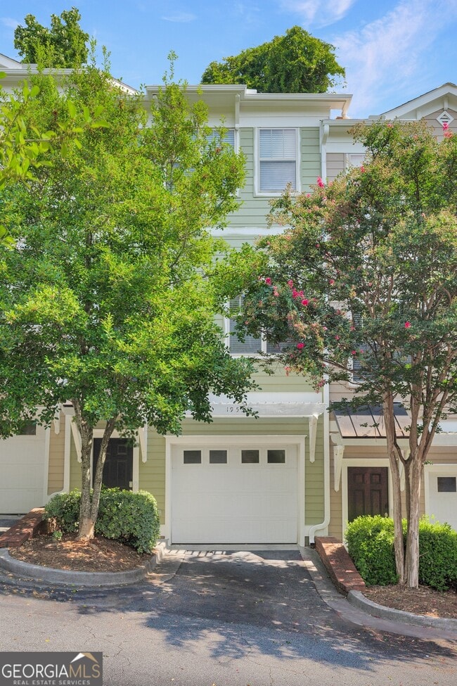 Photo - 1953 Sterling Oaks Cir NE