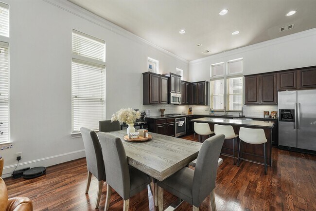 Photo - 5612 Kiam St