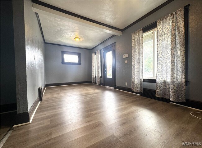 Photo - 1820 1/2 Whitney Ave